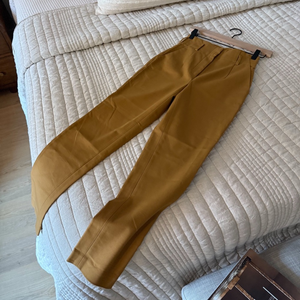 NWOT Aritzia Babaton High Rise Trousers - Picture 4 of 4